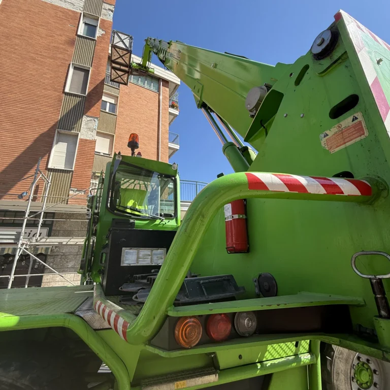 Sollevamento persone con Merlo roto